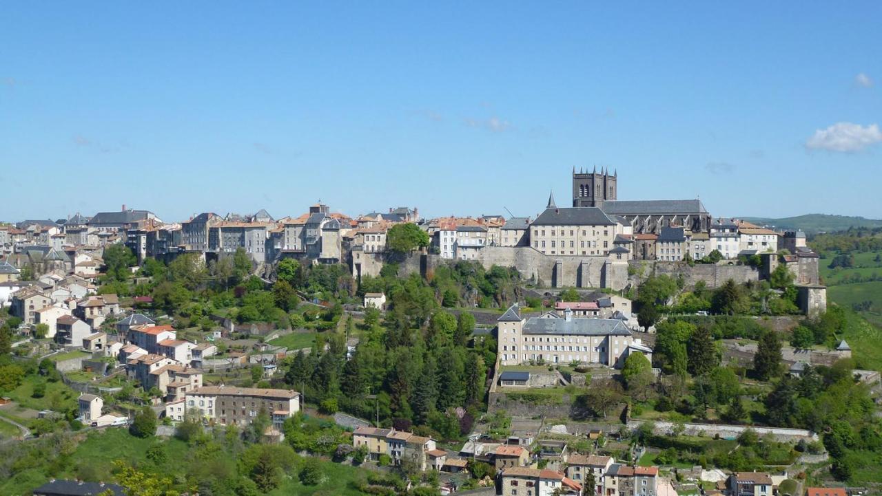 Hotel Des Roches Saint-Flour  Exteriör bild
