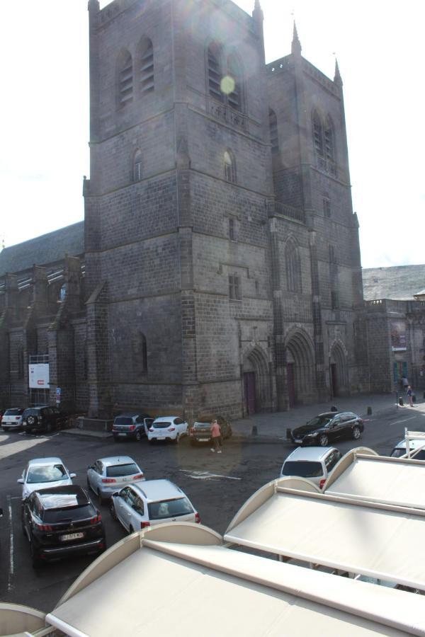 Hotel Des Roches Saint-Flour  Exteriör bild