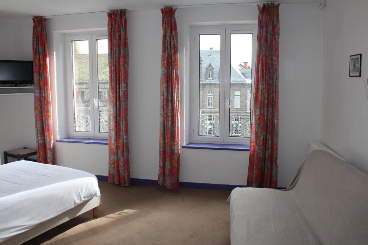 Hotel Des Roches Saint-Flour  Exteriör bild